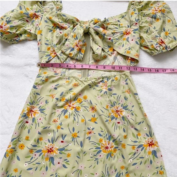 NWT Floral Cut Out Stomach Puffed Sleeve Midi Dress - Picture 5 of 14